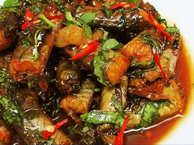 Chia sẻ rau răm nấu món gì ngon với món cá kho đậm đà