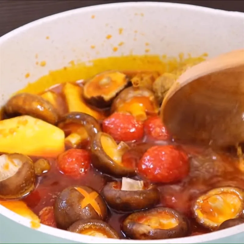 Bước 8 Hoàn thành Cà ri sườn heo