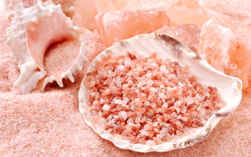 Muối hồng được sử dụng làm bánh