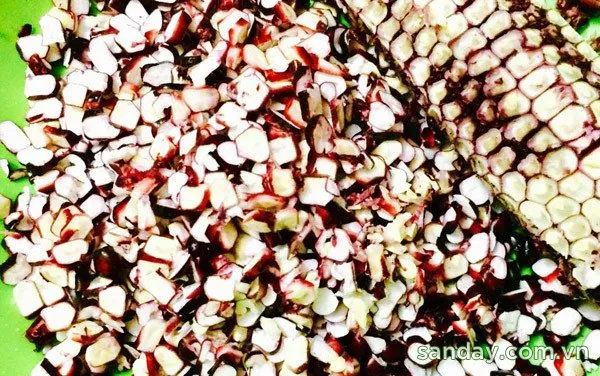 Bắp rửa sạch cắt nhỏ