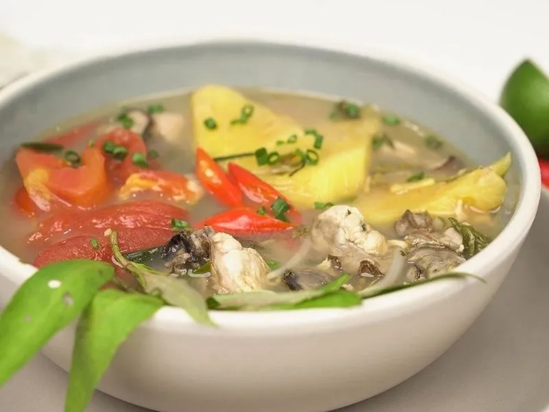 Tìm hiểu rau răm nấu món gì qua món canh hàu sữa bổ dưỡng