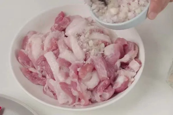 Ướp thịt ba chỉ