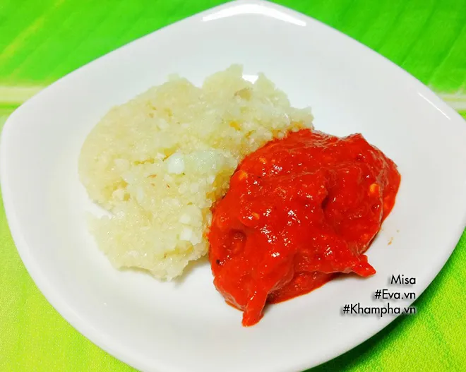 Thịt heo được ướp đậm đà với các loại gia vị