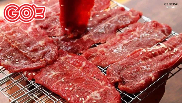 Thịt bò nướng trên bếp than luôn mang lại hương vị thơm ngon đặc trưng