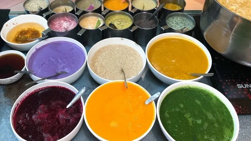 Cửa hàng cháo dinh dưỡng cho bé Family Soup tại khu Bàu Cát sầm uất