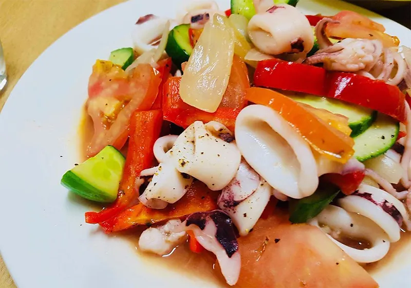 Cách làm mực xào ớt chuông