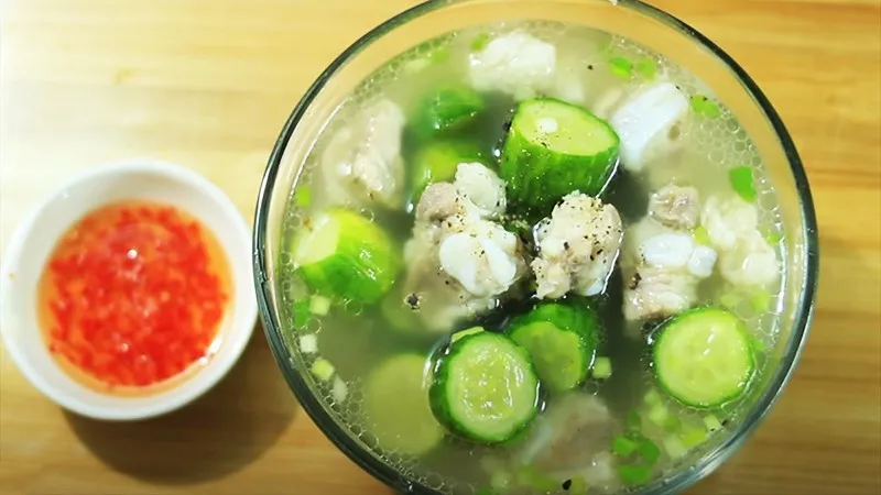 Canh dưa leo xương heo