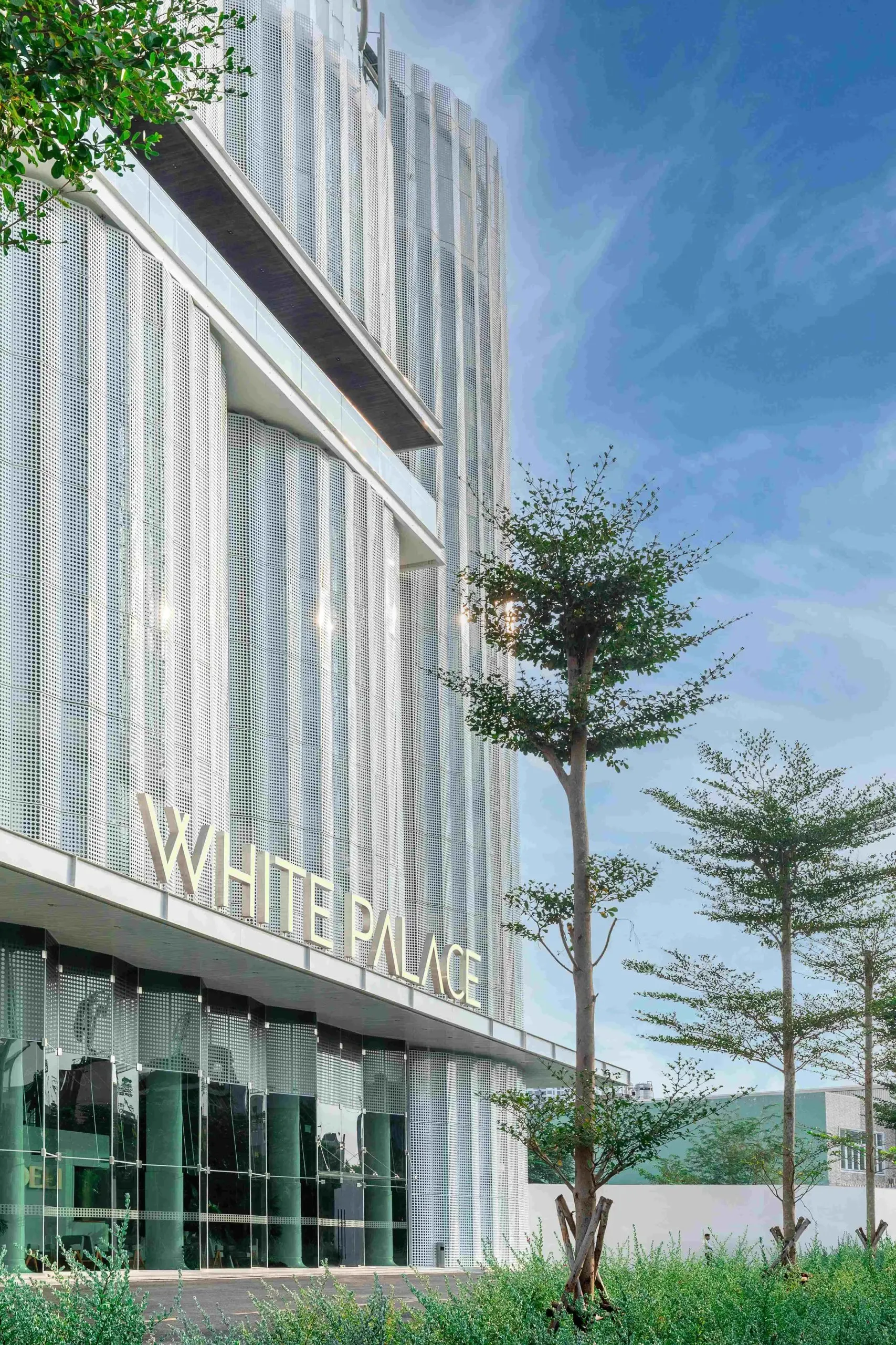 Hệ thống màn hình LED và sân khấu hoành tráng