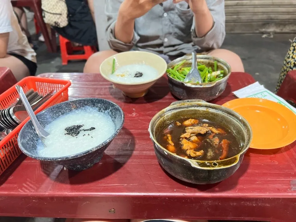 Cháo ếch Singapore - Một quán mở 24/24 ở Sài Gòn được rất nhiều người yêu thích