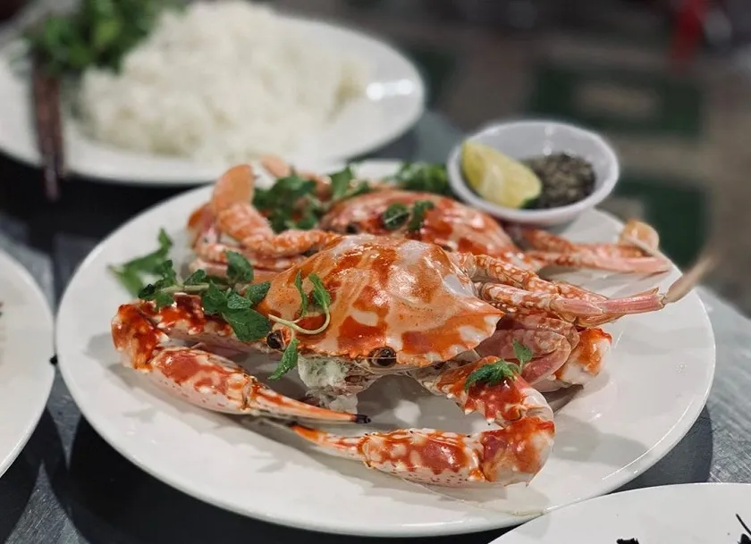 Hải sản Bé Biển - Không gian rộng rãi phục vụ đoàn đông