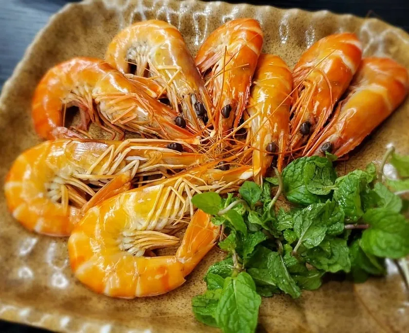 Nhà hàng Làng Cá với không gian view biển lãng mạn