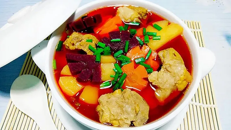 Canh củ dền xương heo