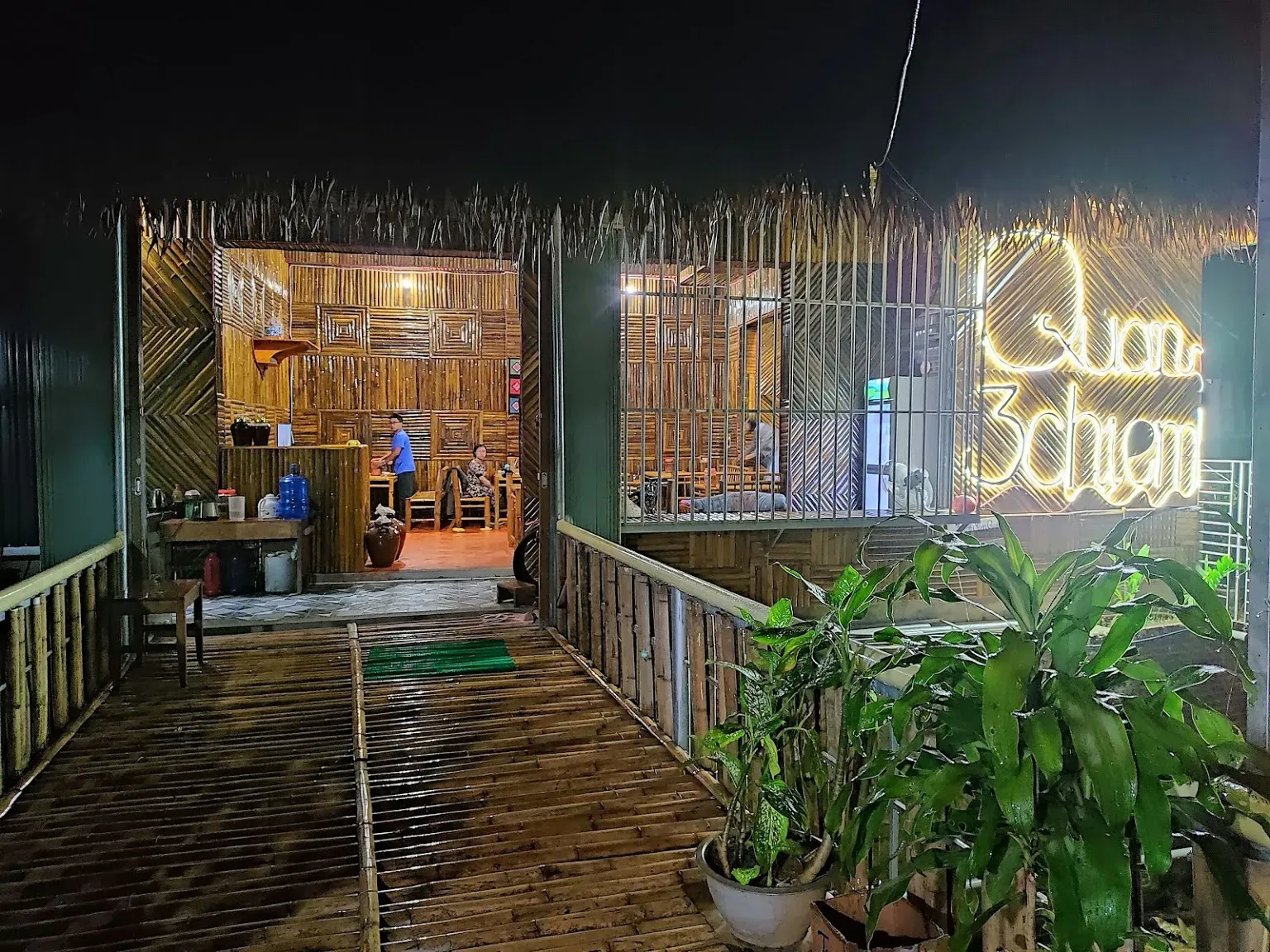 Không gian của Quán 3 Chị Em