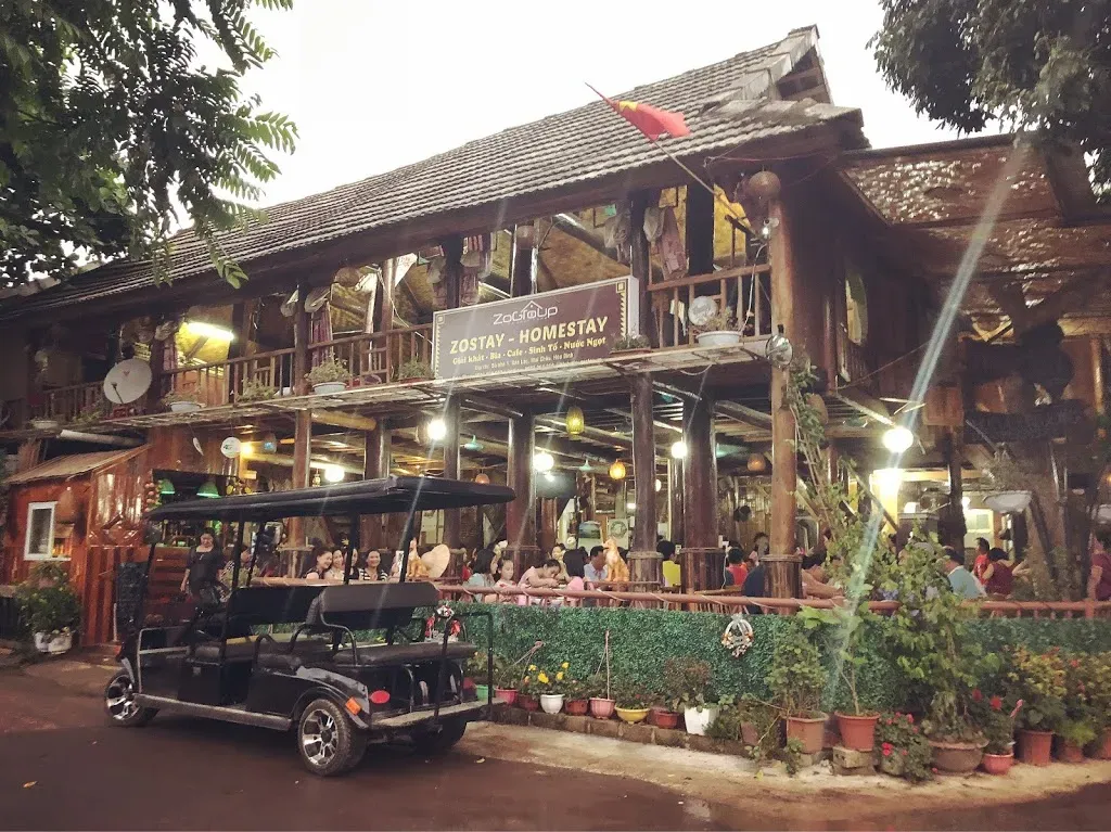 Nhà sàn thiết kế ấn tượng