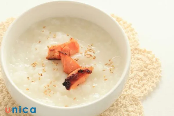 Cháo cá hồi củ dền giàu Omega 3 hỗ trợ phát triển trí não vượt bậc