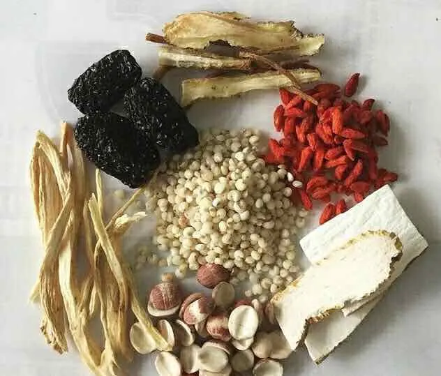 Gói thuốc bắc nấu lẩu chất lượng với đầy đủ các vị thảo dược quý