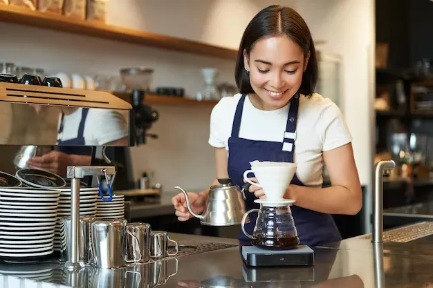 Nhân viên pha chế tiếng Anh là gì? Khóa học Barista quốc tế dành cho du học sinh