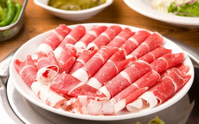 Cách chọn thịt bò tươi ngon, thớ thịt nhỏ và có màu đỏ hồng