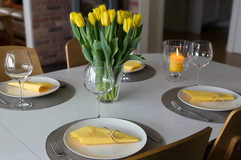 Bộ đồ ăn thường ngày ở Châu Âu