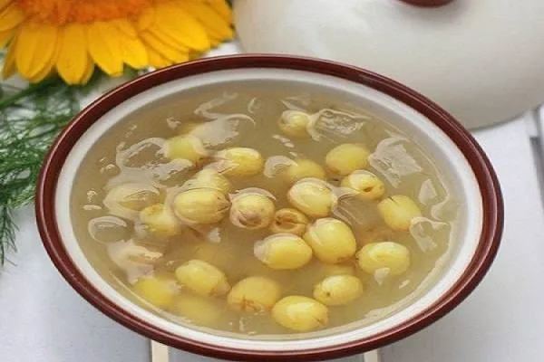 Chè nha đam hạt sen thanh mát