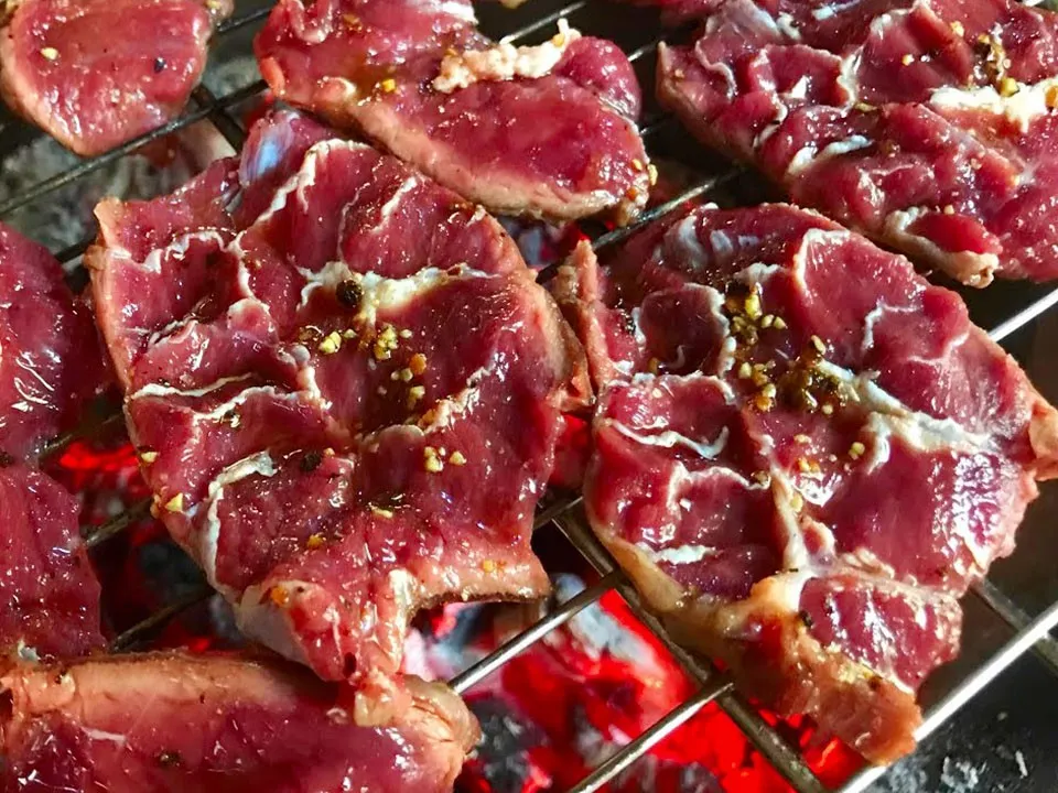 Bò nướng mọi thơm ngon tại Korea House