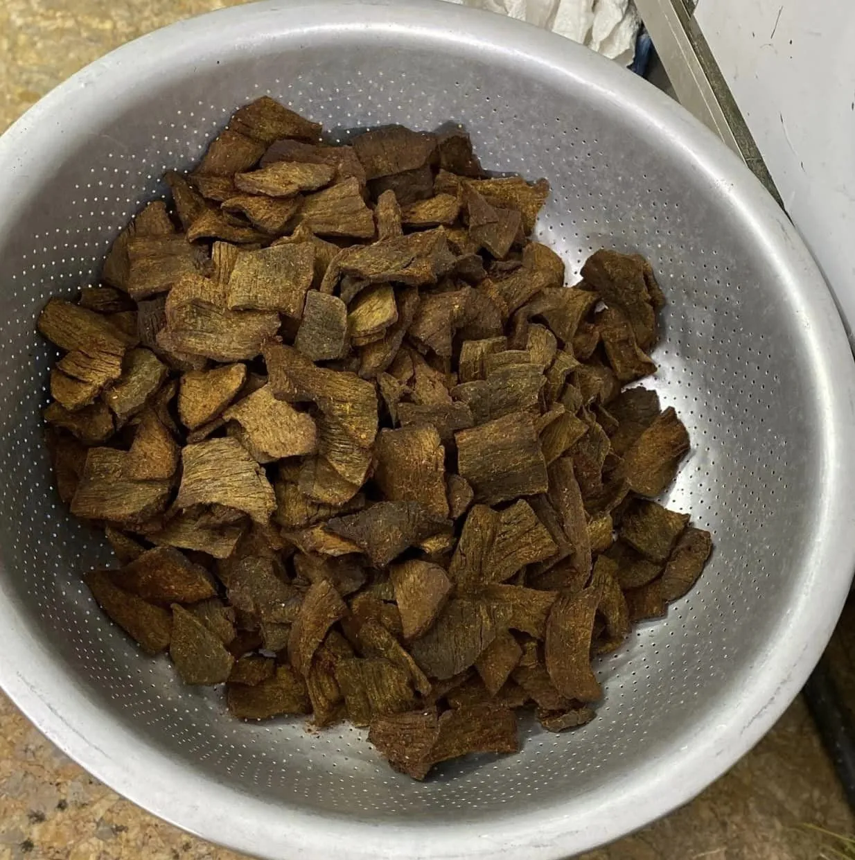 Cửa hàng Giò chả Quốc Hương với bò khô truyền thống không chất bảo quản