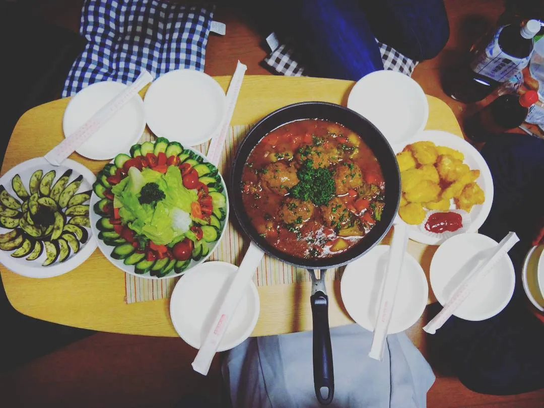 Bữa tiệc ấm cúng Kirazparty gắn kết bạn bè qua những món ngon tự làm