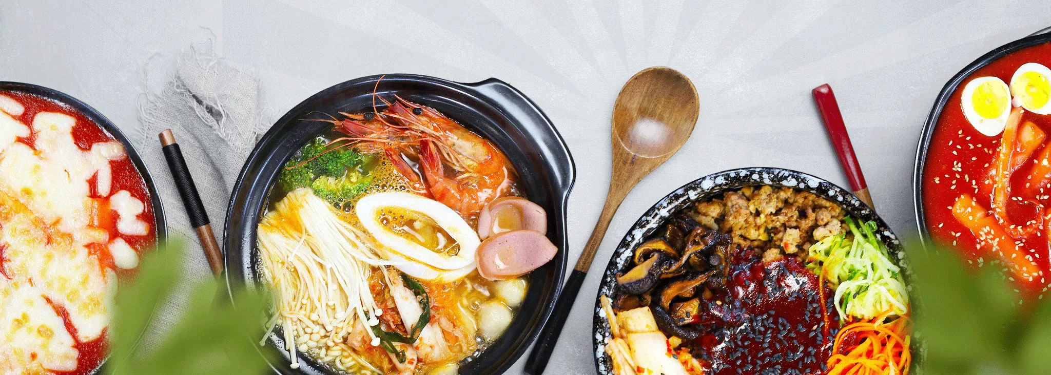 Không gian hiện đại và trẻ trung tại chi nhánh mì cay Naga Thủ Đức