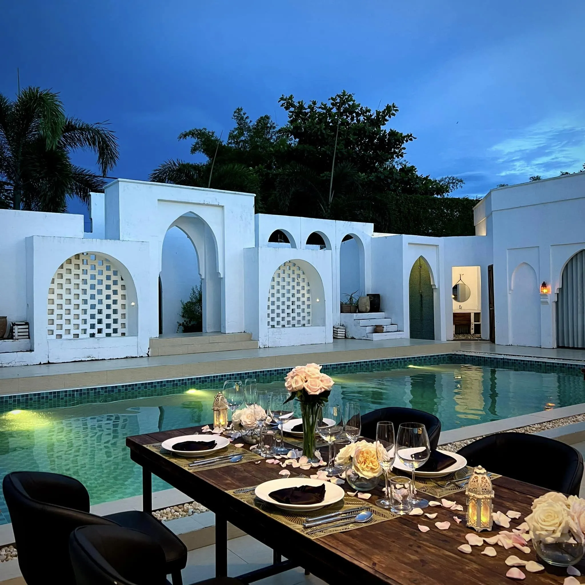 Lavaly cũng là điểm đến cho các cặp đôi hẹn hò nữa đấy!