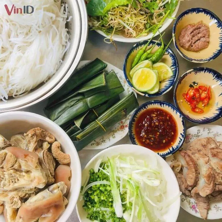 Nguyên liệu chế biến món bún bò giò heo nước dừa