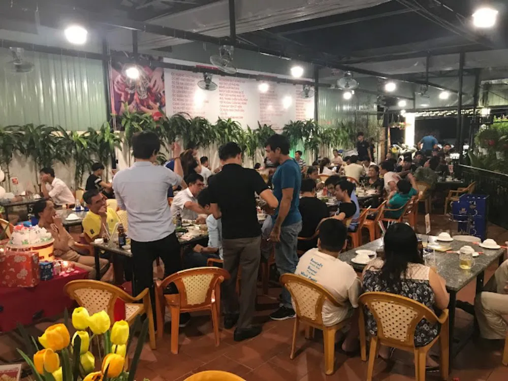 Lẩu dê hấp dẫn tại Song Đôi Quán Man Thiện