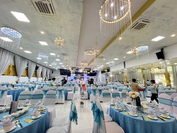 Tiệc cưới sân vườn thơ mộng tại Happy Time Bình Dương