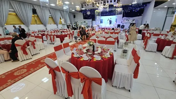 Không gian tiệc cưới tối lãng mạn tại Happy Time