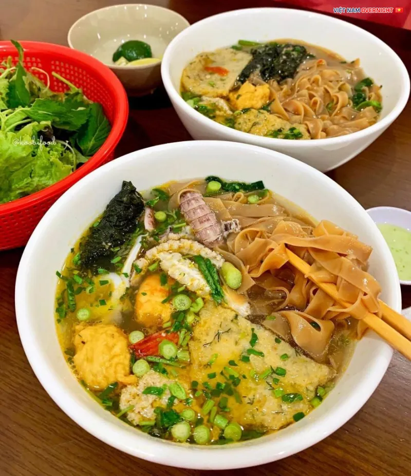 Bánh đa cua Thuận Đức chuẩn vị Hải Phòng