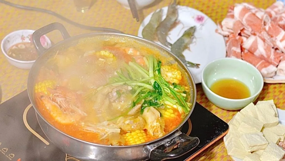 Tổng hợp các loại thịt và hải sản nhúng lẩu Thái phong phú