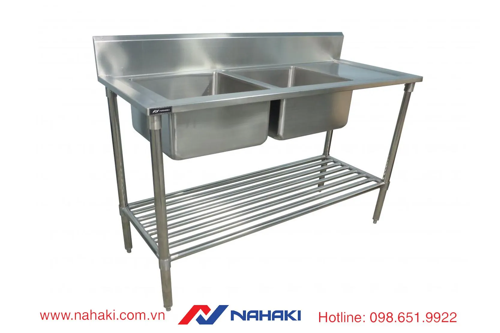 Bồn rửa inox 2 hộ với vòi nước linh hoạt, phù hợp nhà hàng vừa và nhỏ