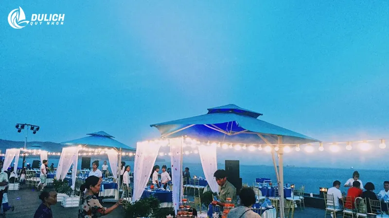 S.Blue Restaurant & Bar với không gian lãng mạn