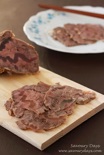 Thịt bò bắp tươi chuẩn bị luộc