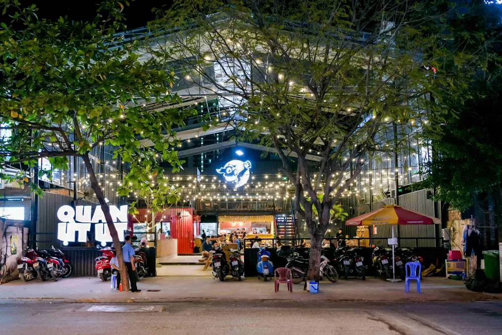 Không gian rộng rãi của Ụt Ụt rất thích hợp để nhóm bạn tụ tập