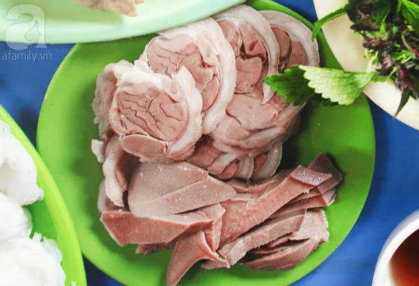 Phần thịt luộc và lưỡi ở đây ngon xuất sắc