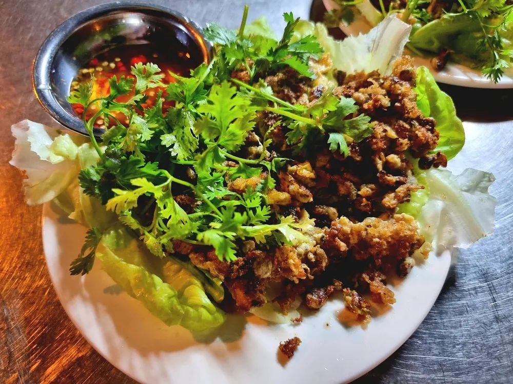 Mỗi món ăn đều được chuẩn bị một cách tỉ mỉ, chu đáo