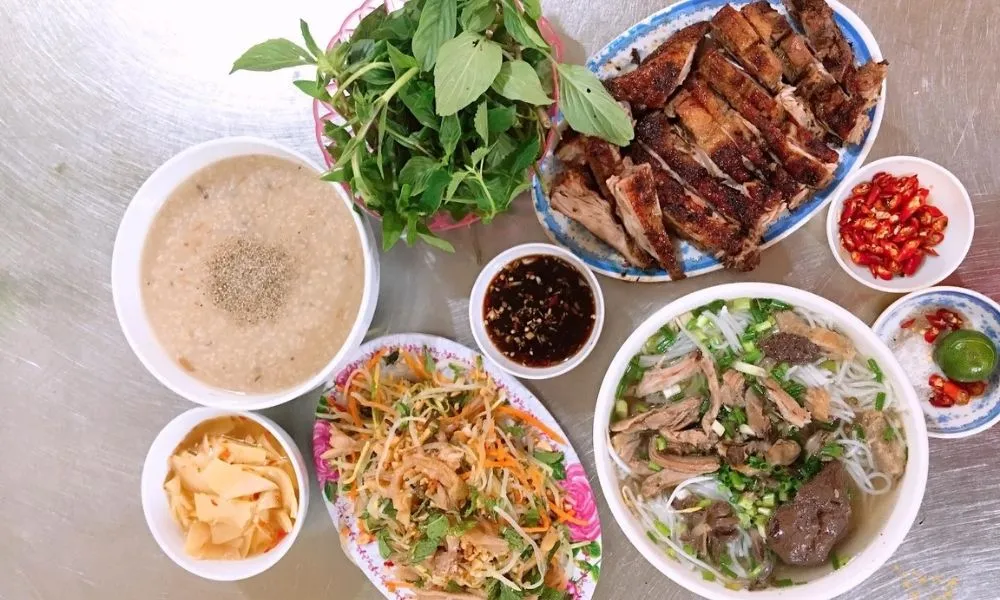 Các tín đồ mê thịt vịt nhất định không thể bỏ qua Nhà Hàng Vịt Vân Đình Minh Phương