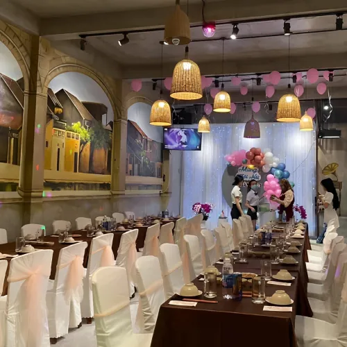 Không gian tiệc nhóm