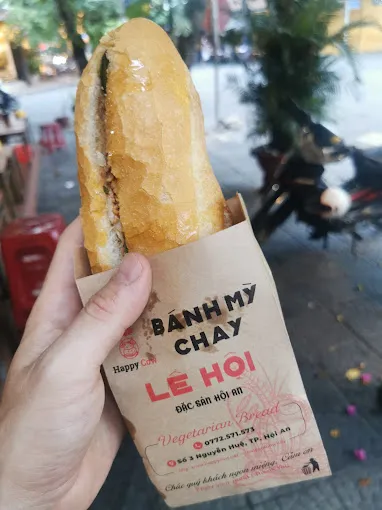 Bánh mì chay - Sự lựa chọn hoàn hảo cho bữa sáng tại Hội An