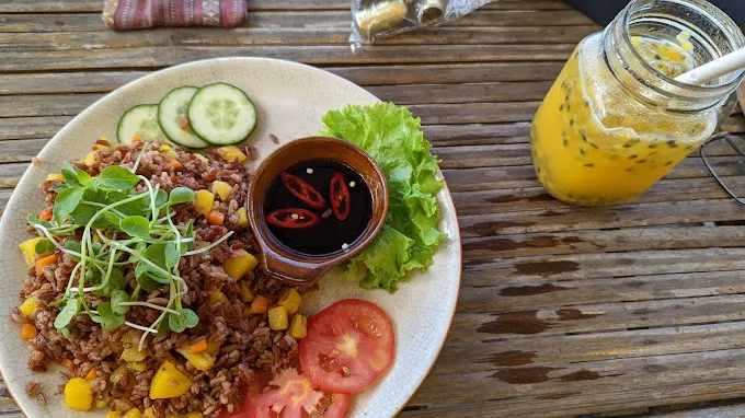 The Fisherman - Kết hợp giữa lối sống lành mạnh và tình yêu biển cả