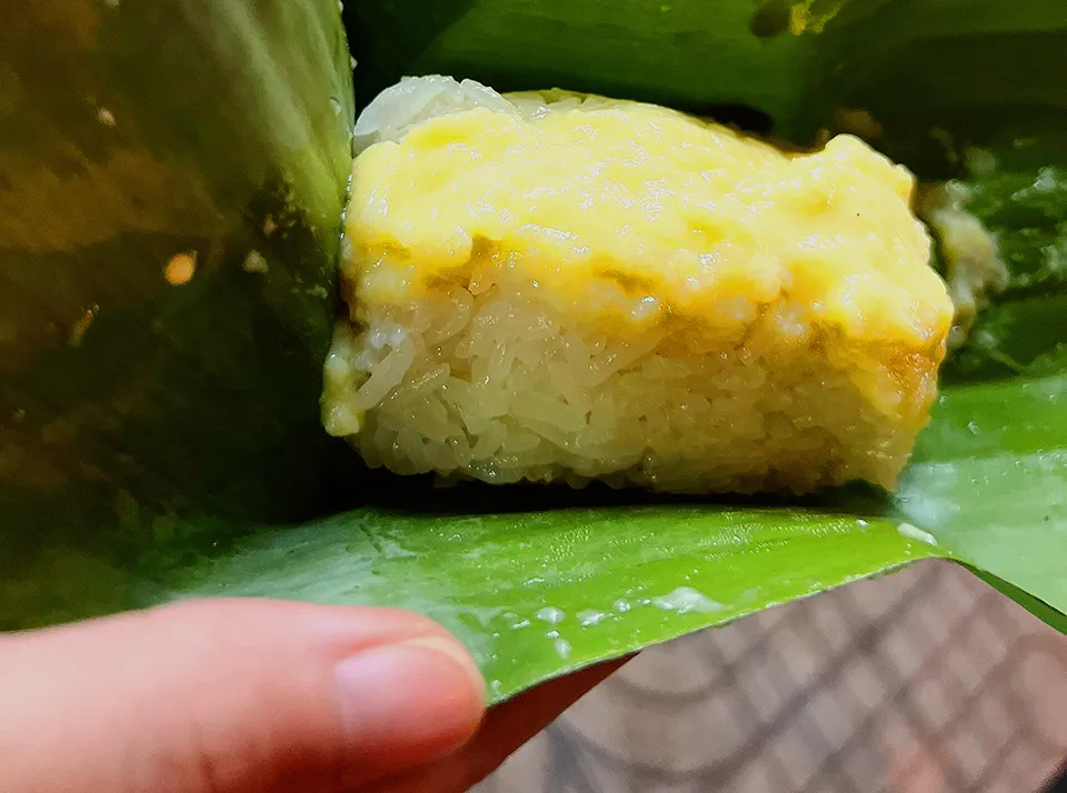 Món xôi cade vàng ươm, thơm phức