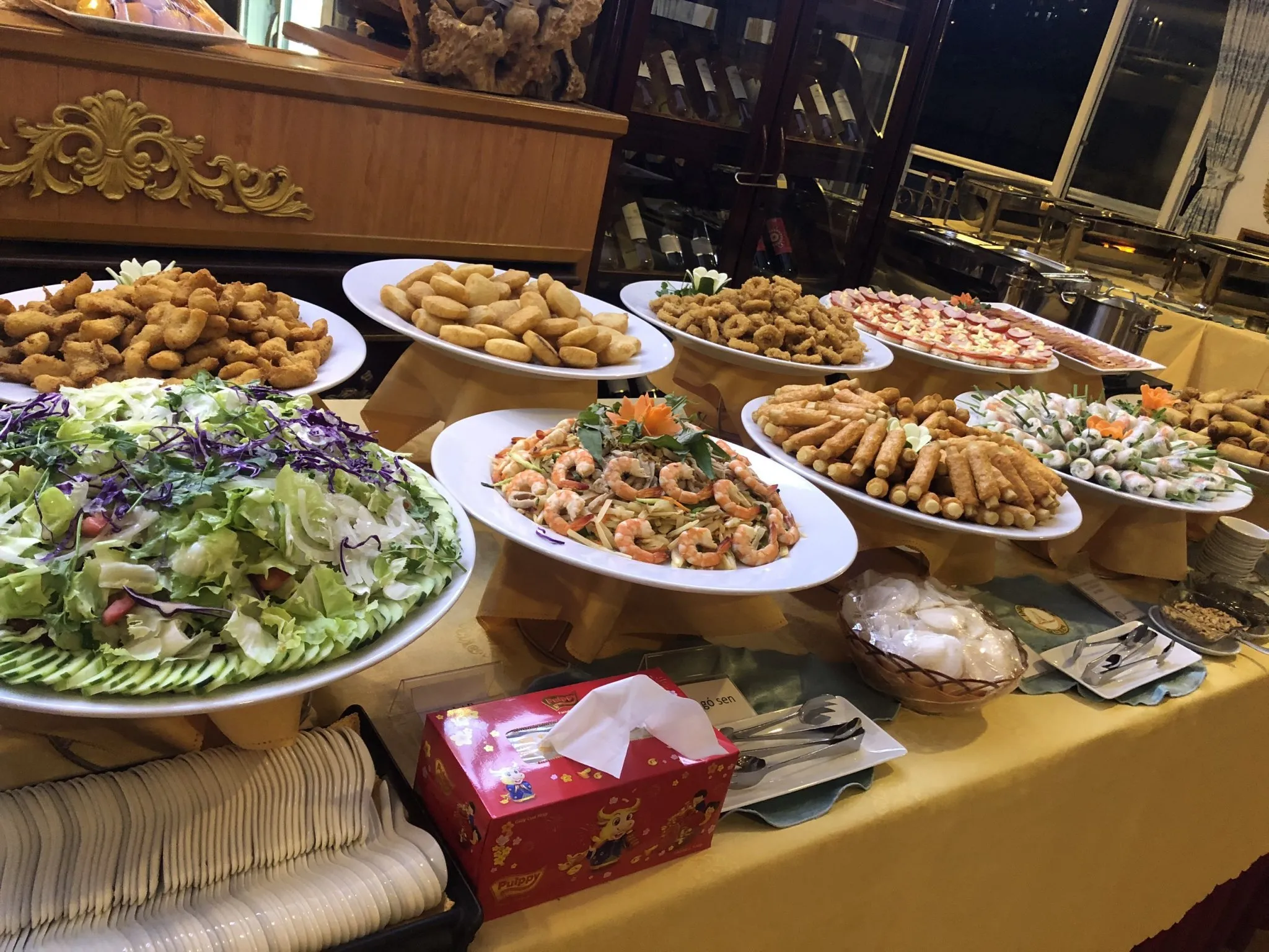 Nhà hàng ven sông