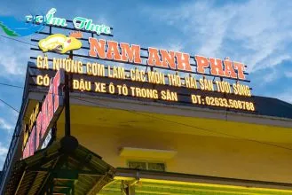Nhà hàng Nam Anh Phát với không gian rộng rãi, phù hợp tổ chức tiệc