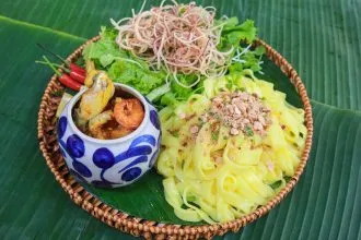 Mì Quảng ếch độc đáo tại danh sách quán ăn tối Đà nẵng