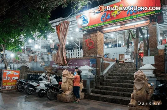 Quán nướng cô Nên nổi tiếng với hải sản nướng